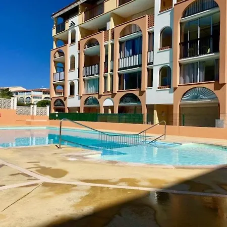 Alcove 4 Pers Avec Veranda Au Cap D'agde - Fr-1-607-159 Агд