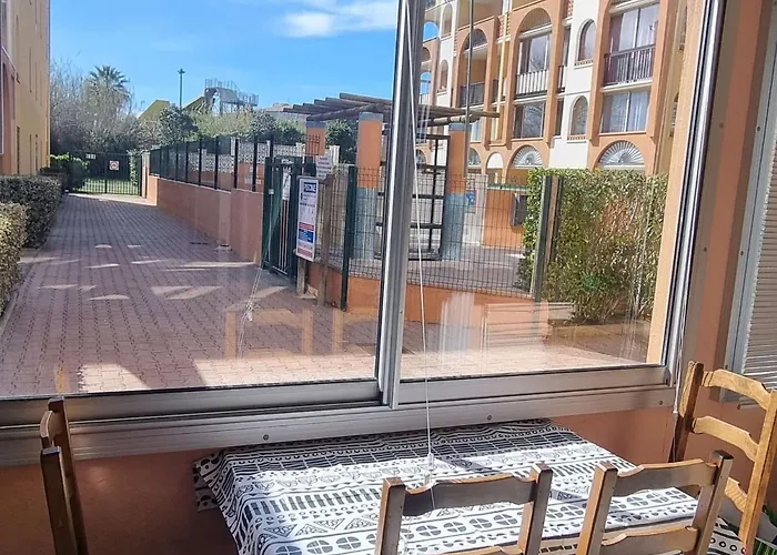 Alcove 4 Pers Avec Veranda Au Cap D'agde - Fr-1-607-159